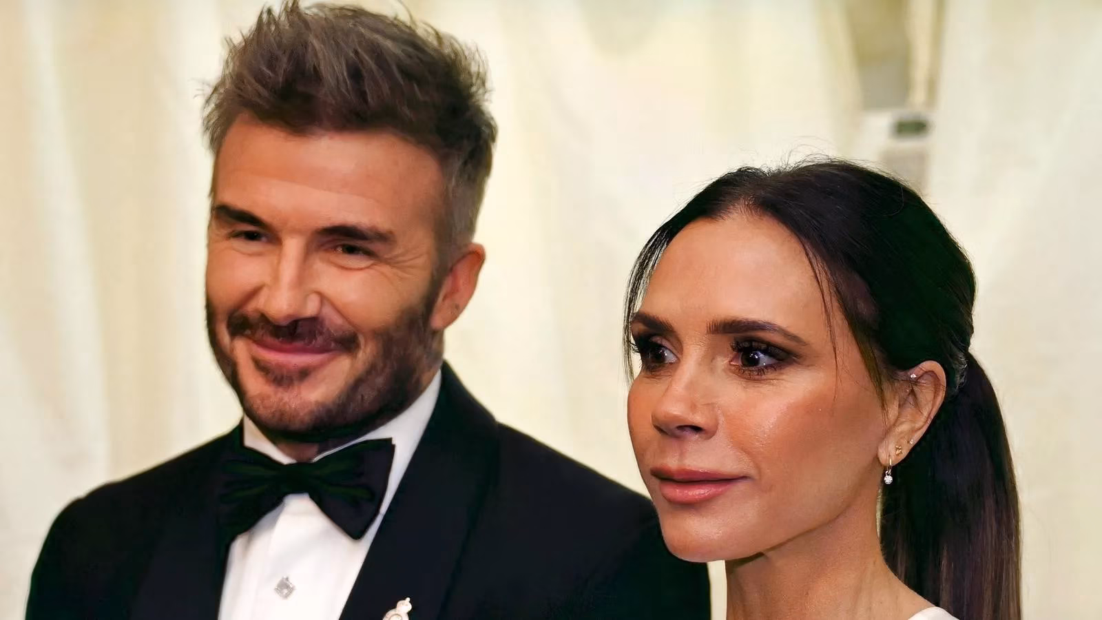 silent-feud-the-digital-blockade-and-festive-tensions-in-the-beckham-dynasty-image-0